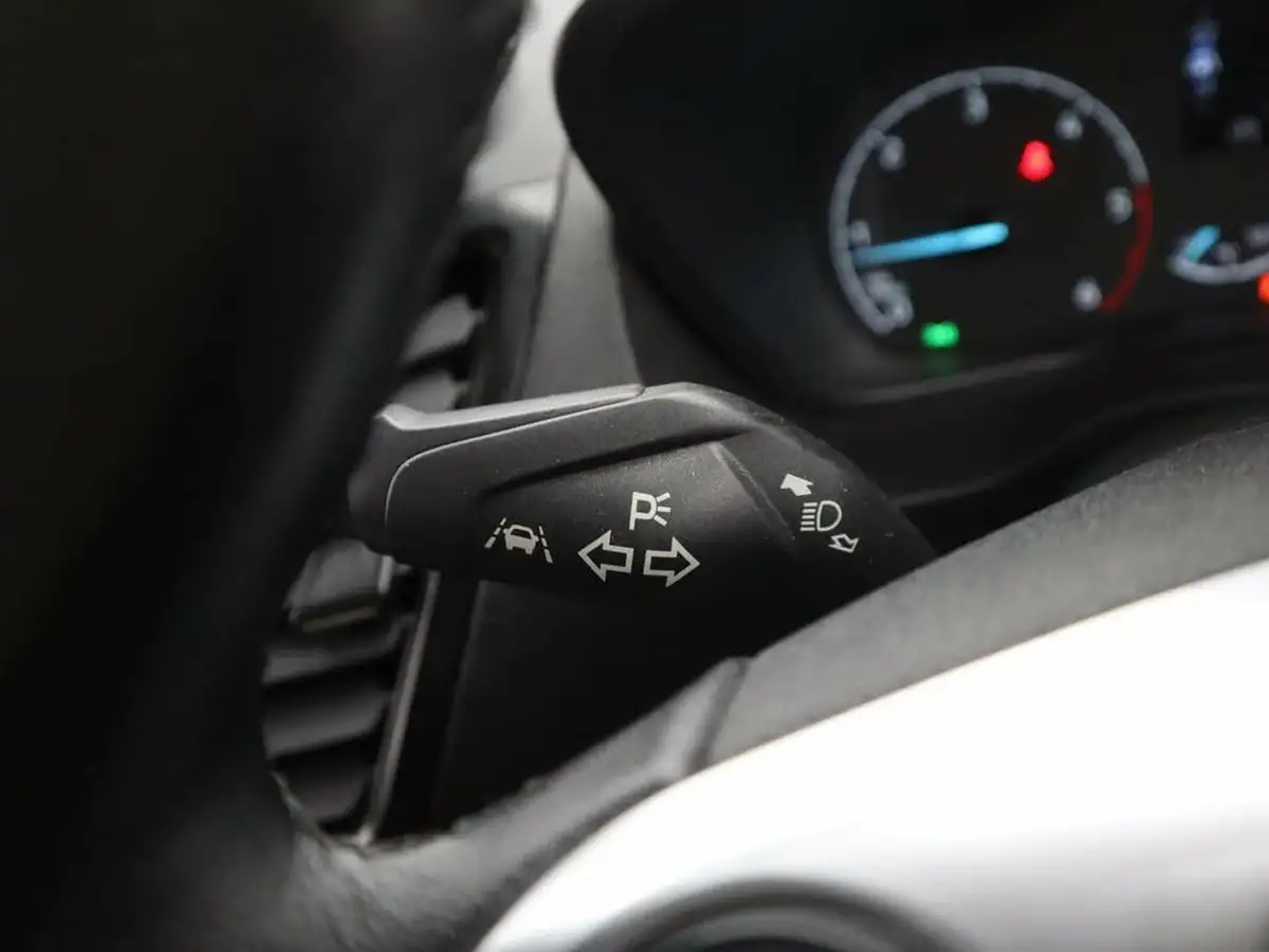 2022-ford-tourneo-connect-15-titanium-120ps-ecoblue-1499cc-powershift-big-21