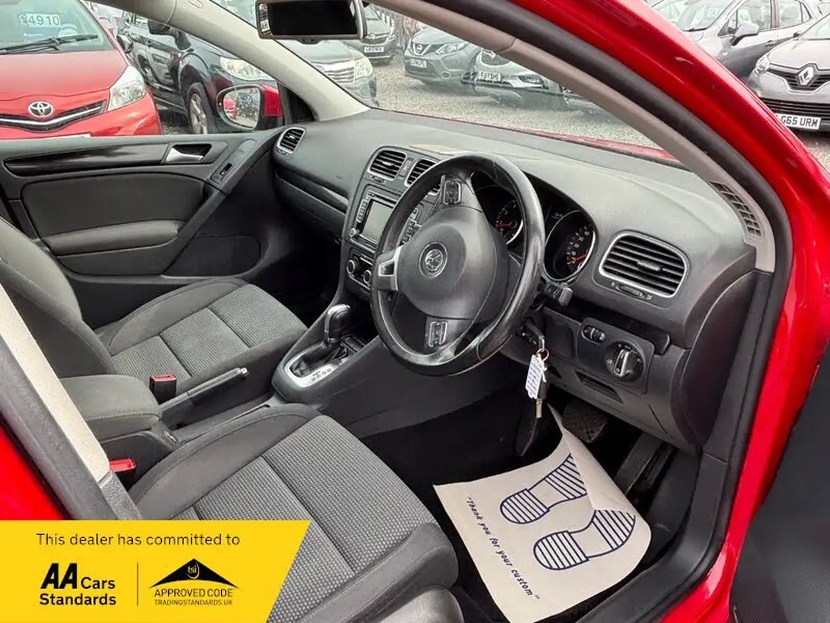 2012-volkswagen-golf-14-match-5d-dsg-big-1