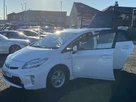 2015-toyota-prius-18-t-spirit-small-16