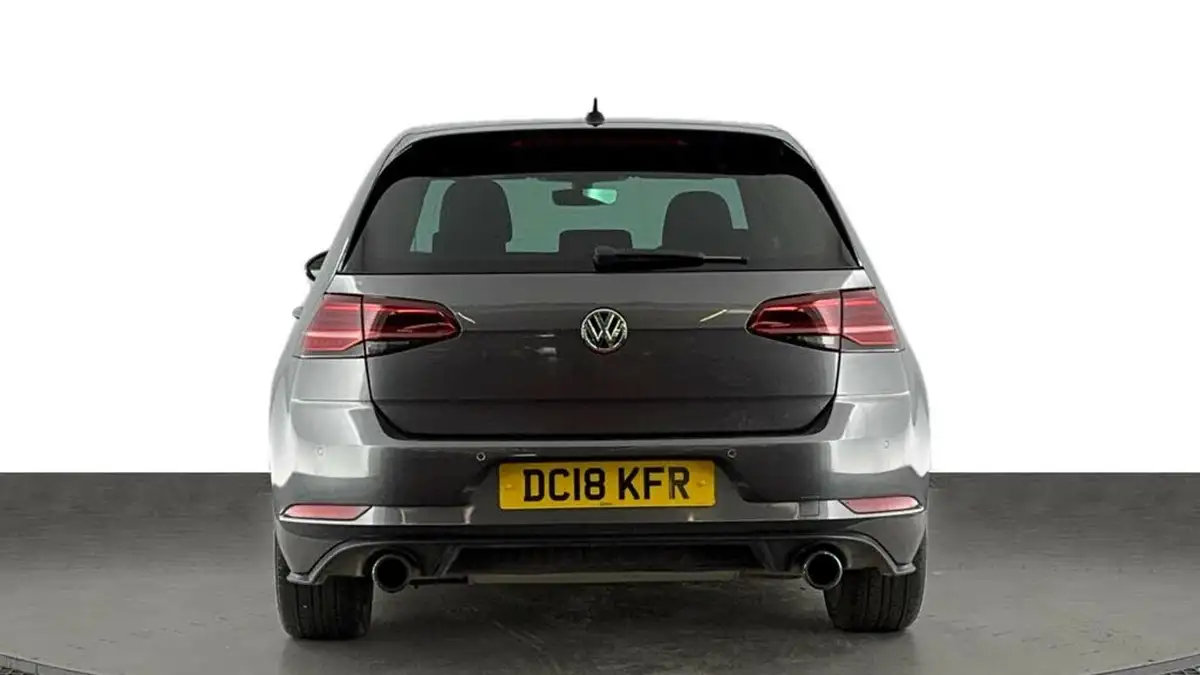 2018-volkswagen-golf-20-tsi-gti-5d-dsg-big-4