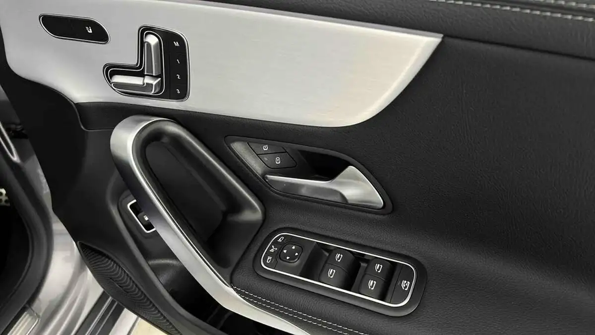 2023-mercedes-benz-cla-13-cla-250e-amg-line-premium-plus-shooting-brake-5d-big-30