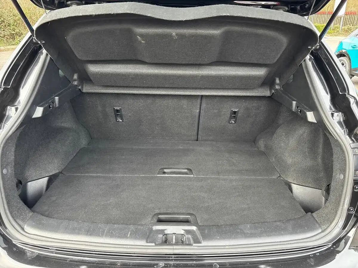 2016-nissan-qashqai-15dci-tekna-big-19