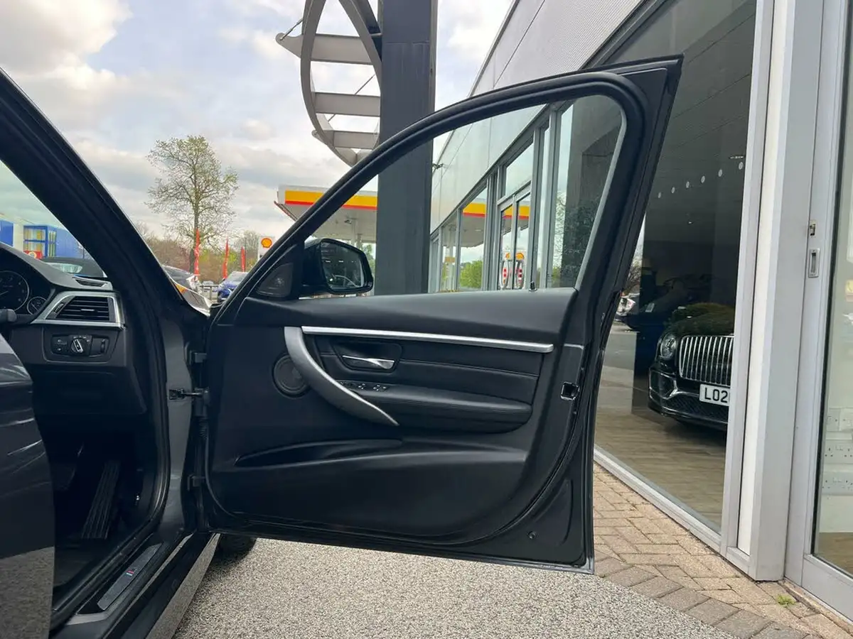 2018-bmw-3-series-30td-330d-m-sport-shadow-edition-saloon-4d-big-56