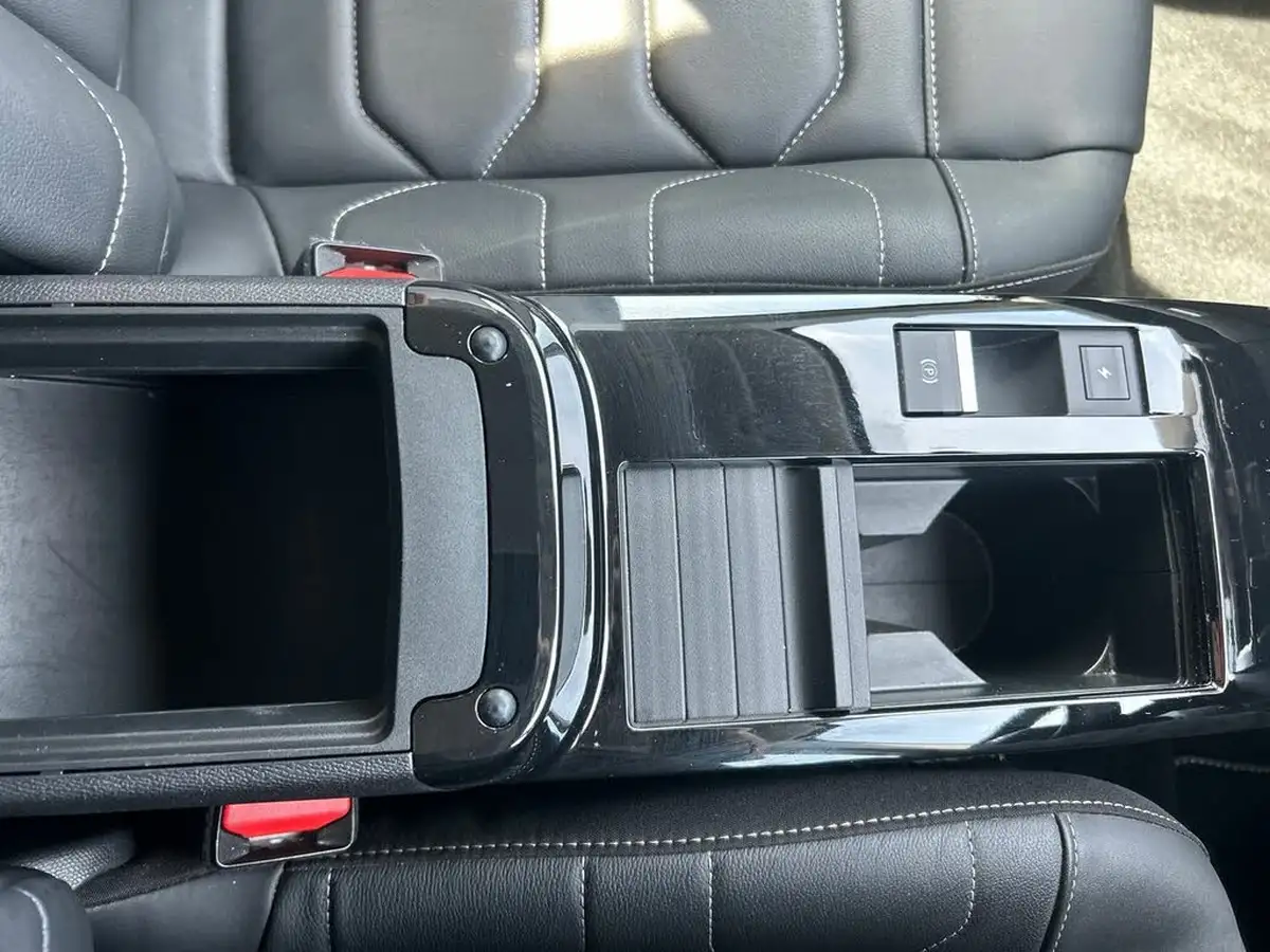 2022-citroen-c4-e-shine-plus-big-27
