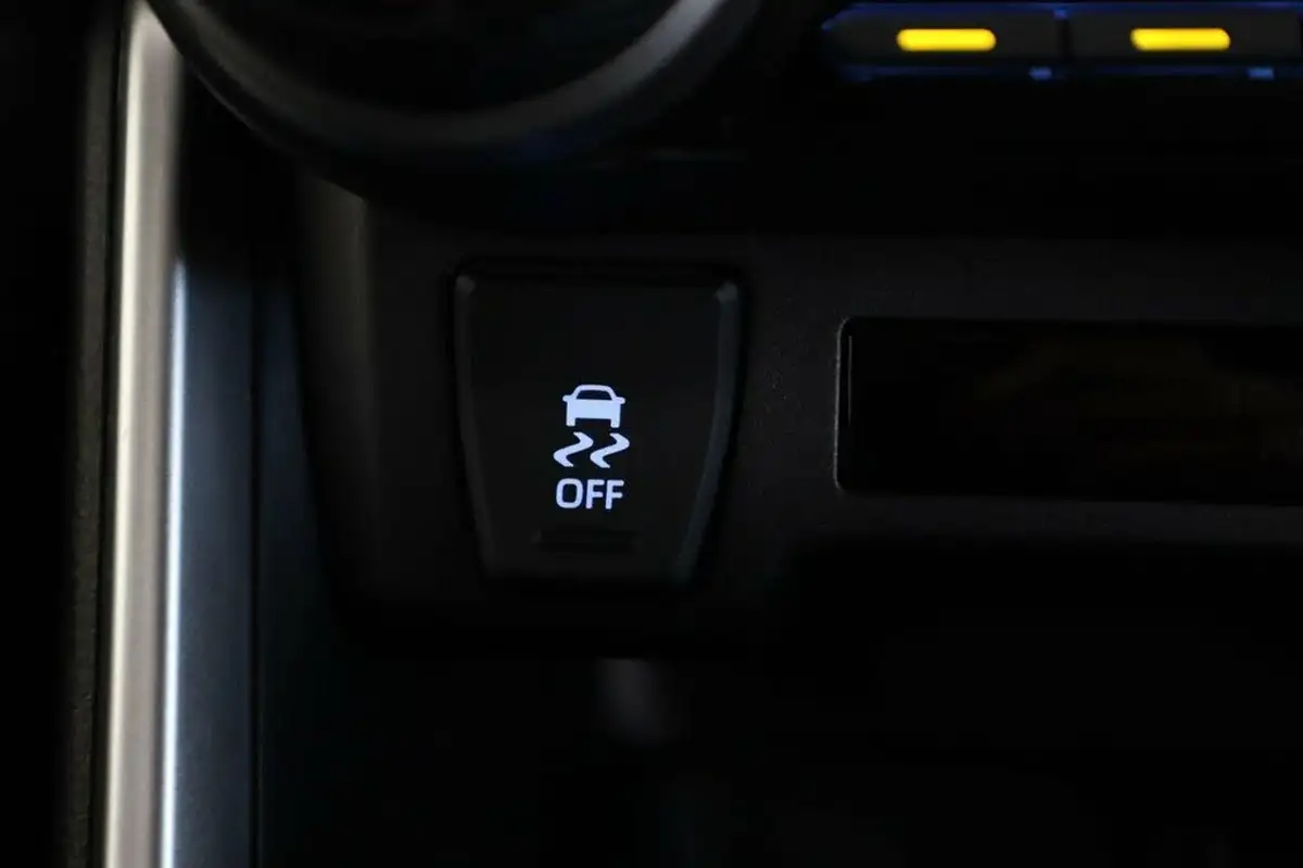 2020-toyota-rav4-25-vvt-i-design-215bhp-big-19