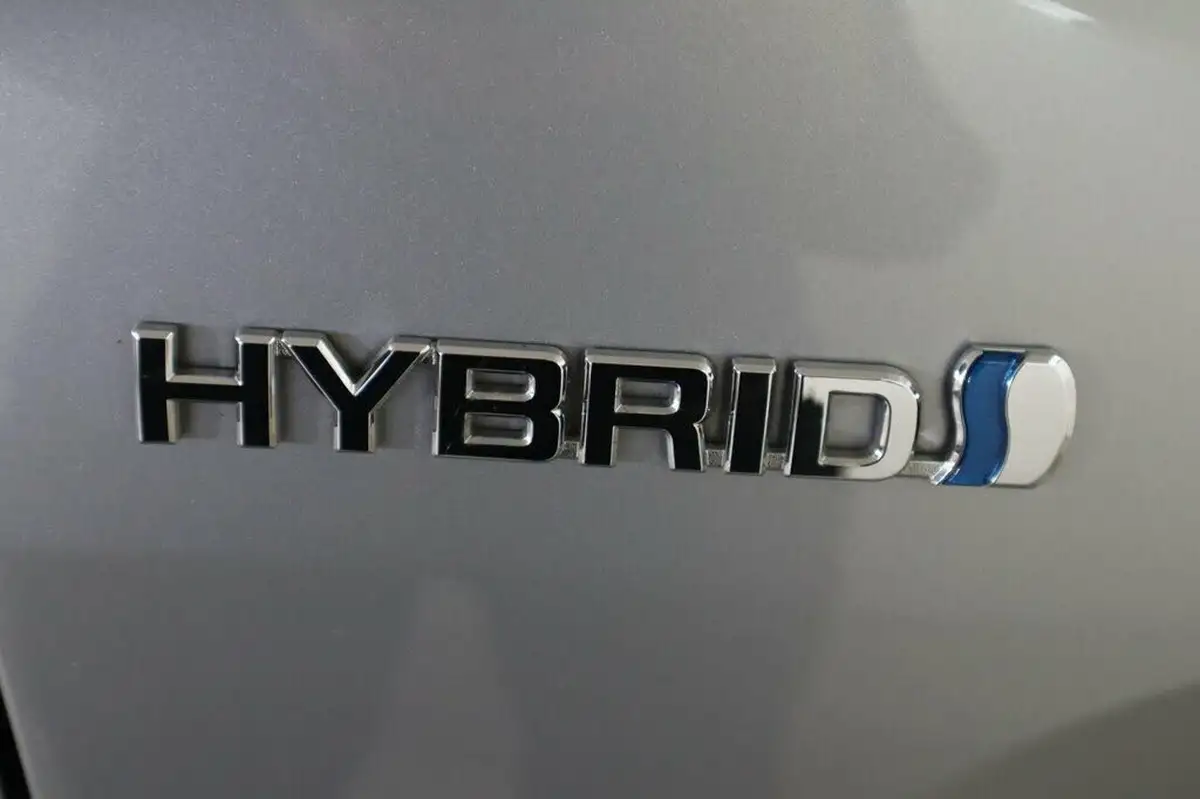 2020-toyota-rav4-25-vvt-i-design-215bhp-big-43