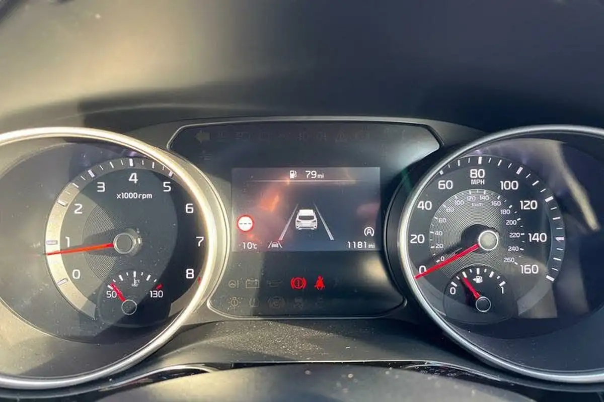 2024-kia-xceed-15-t-gdi-3-big-12