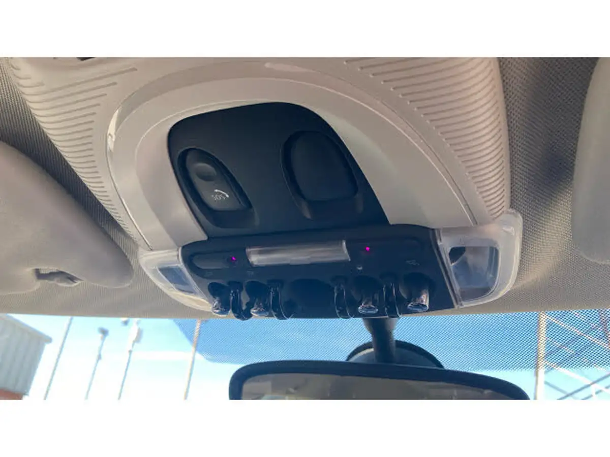 2020-mini-cooper-15-cooper-classic-nav-hatchback-3d-big-30