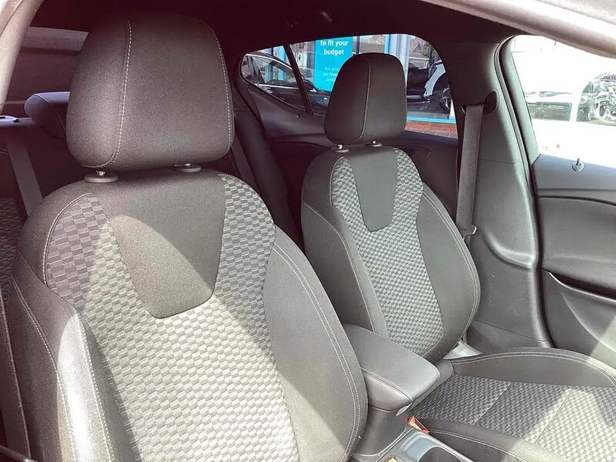 2022-vauxhall-crossland-15-elite-edition-110ps-big-6