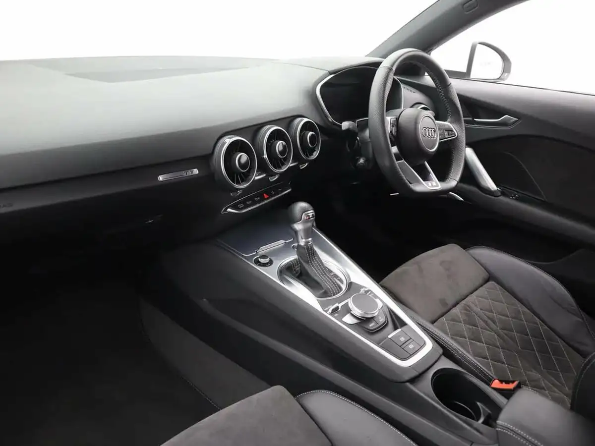 2021-audi-tt-coupe-20-40-tfsi-s-line-big-8