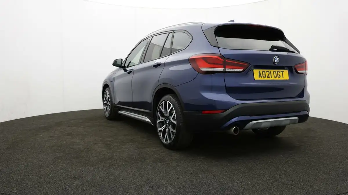 2021-bmw-x1-15-xdrive-25e-phev-xline-big-70