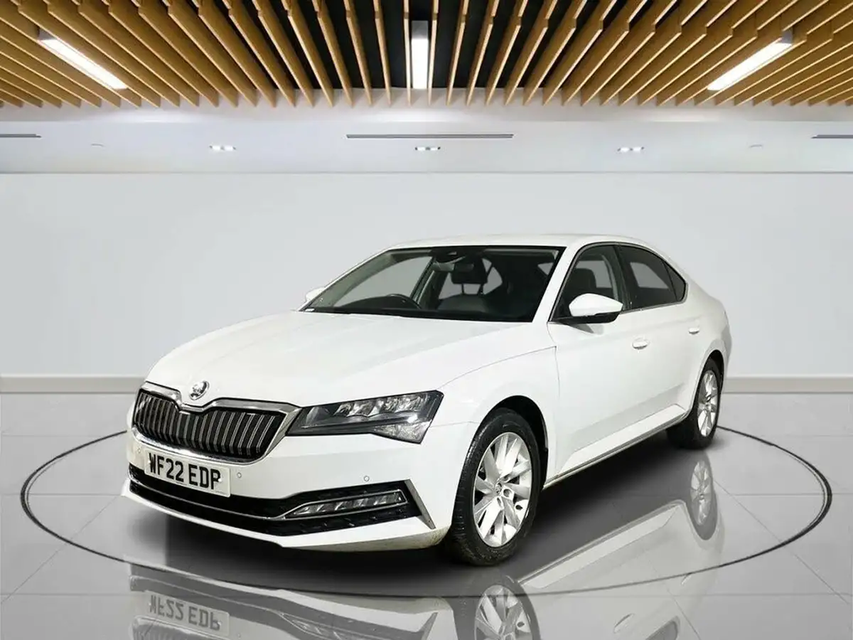 2022-skoda-superb-14-tsi-se-technology-218ps-hatchback-big-3