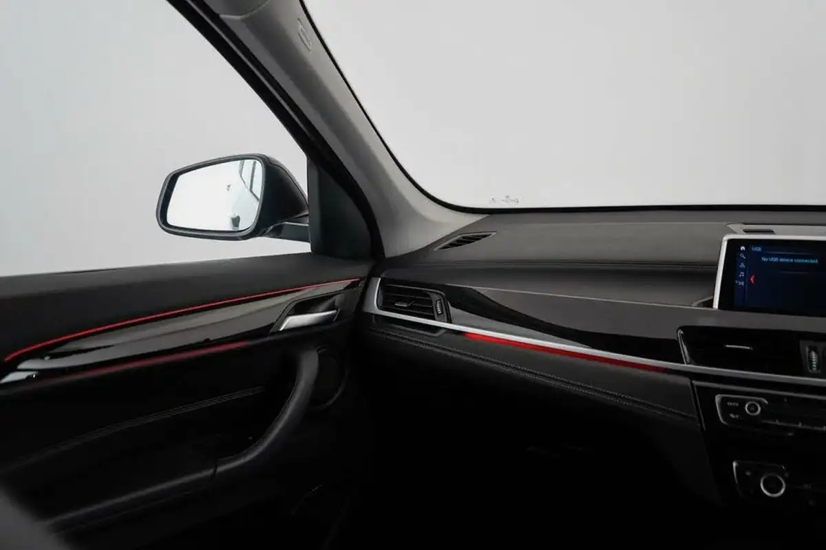 2022-bmw-x1-20td-sdrive18d-xline-sport-auto-big-31
