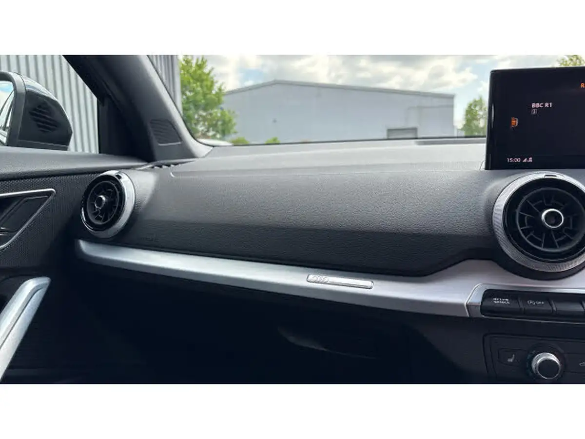 2022-audi-q2-15-35-tfsi-s-line-tronic-big-57