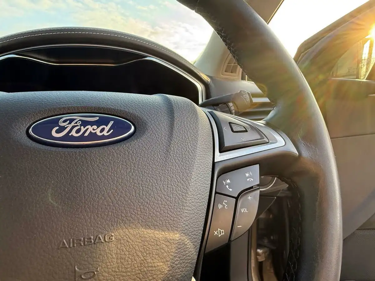 2016-ford-mondeo-20tdci-vignale-210ps-estate-5d-powershift-big-19