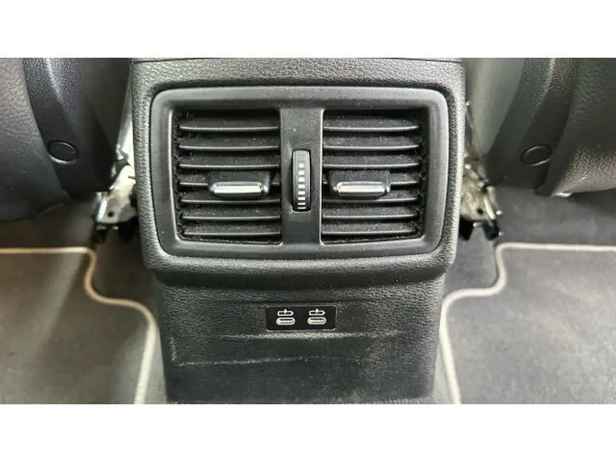 2022-bmw-x1-20td-sdrive18d-xline-sport-auto-big-30