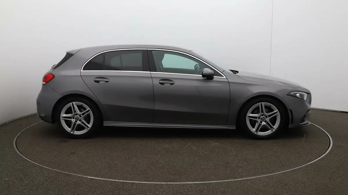 2020-mercedes-benz-a-class-13-a200-amg-line-hatchback-5d-7g-dct-big-40