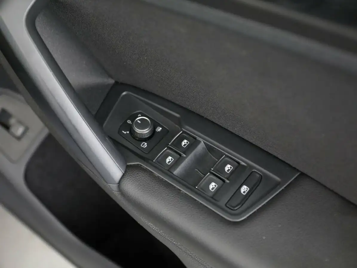 2020-volkswagen-tiguan-15-tsi-elegance-big-40