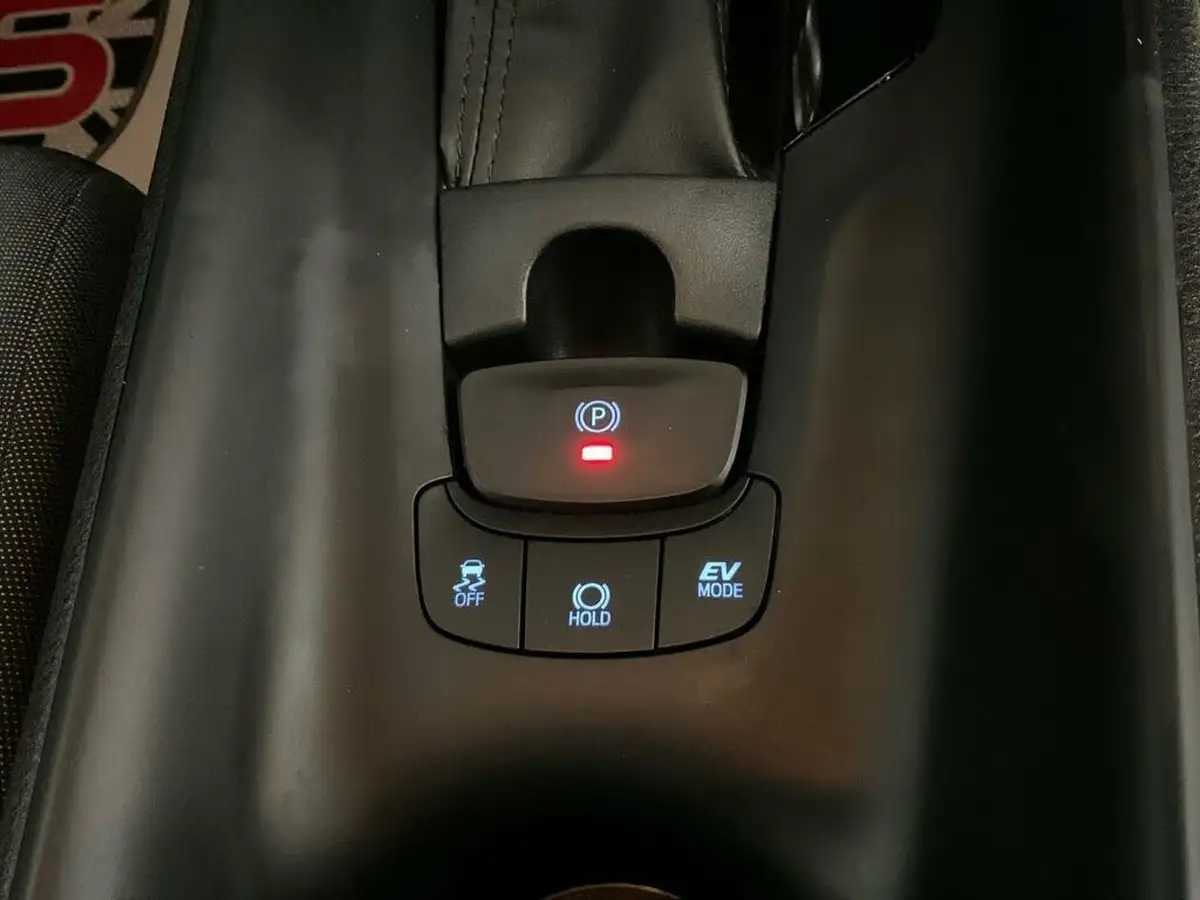 2020-toyota-c-hr-18-vvt-i-icon-parking-pack-big-41