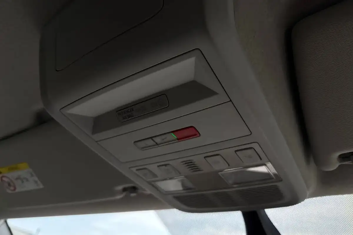 2024-volkswagen-transporter-big-43