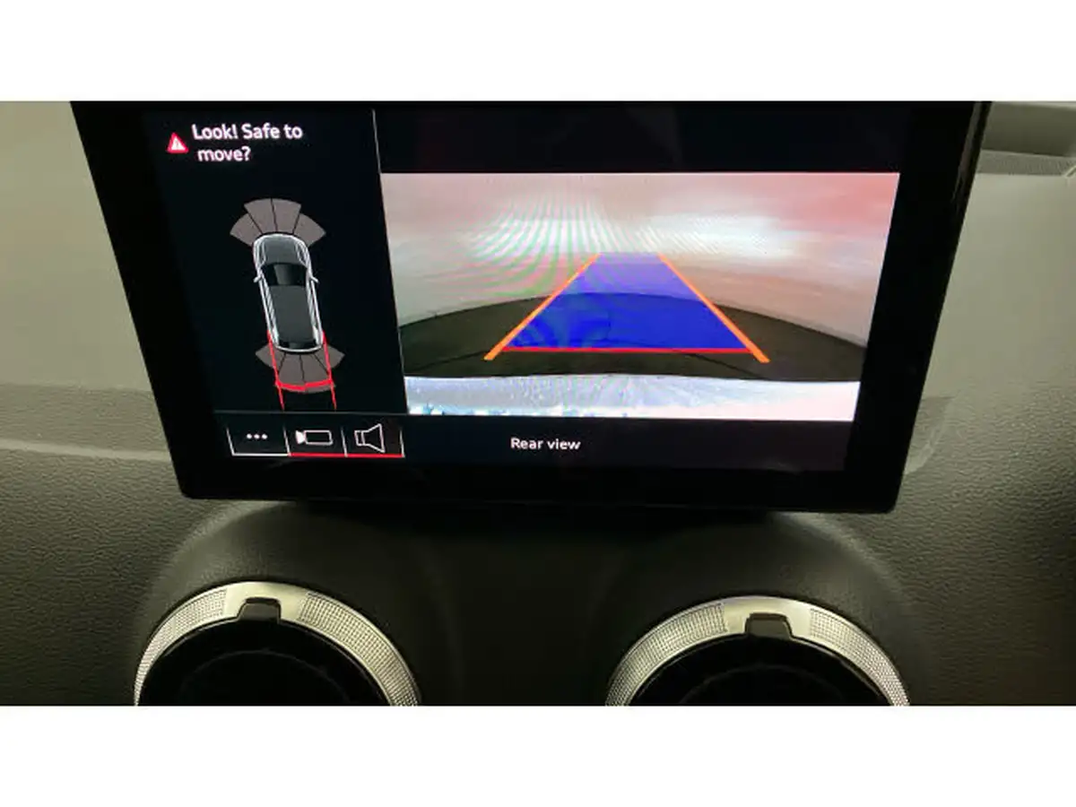 2024-audi-q2-15-35-tfsi-s-line-big-20