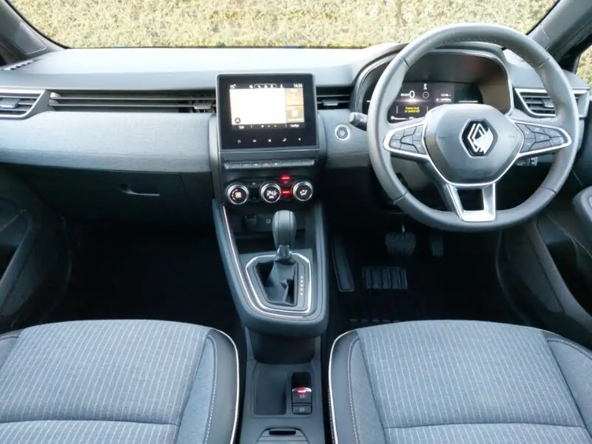 2024-renault-clio-16-techno-big-2