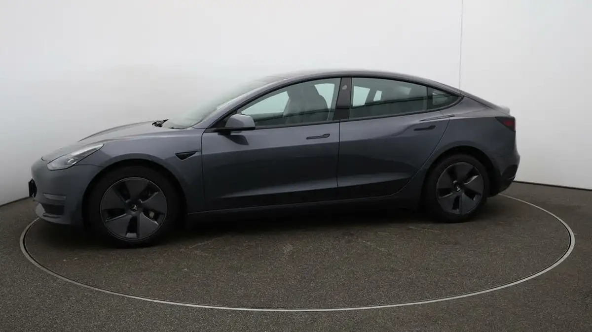 2021-tesla-model-3-e-long-range-4x4-big-58