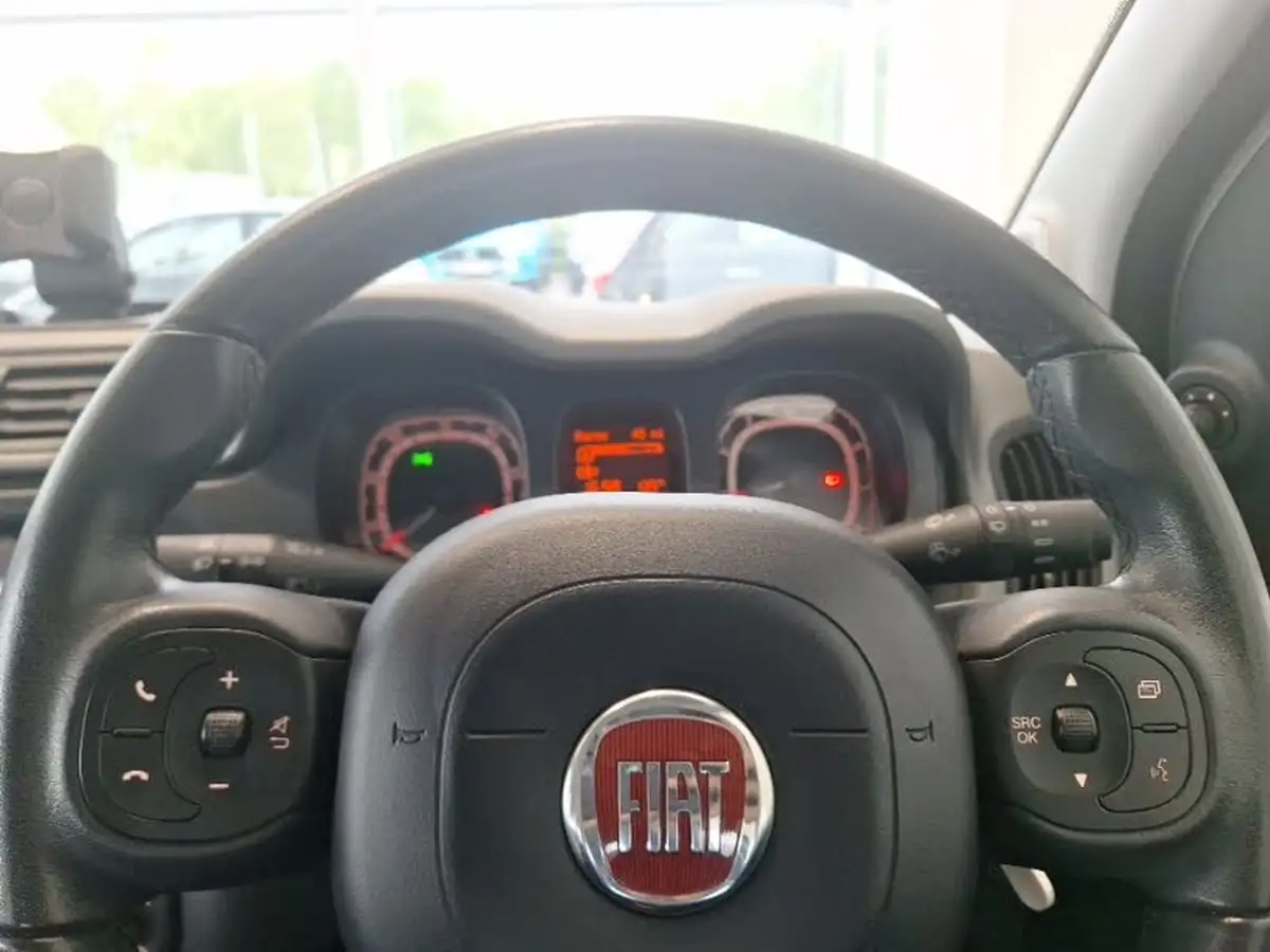 2019-fiat-panda-12-lounge-ss-big-9