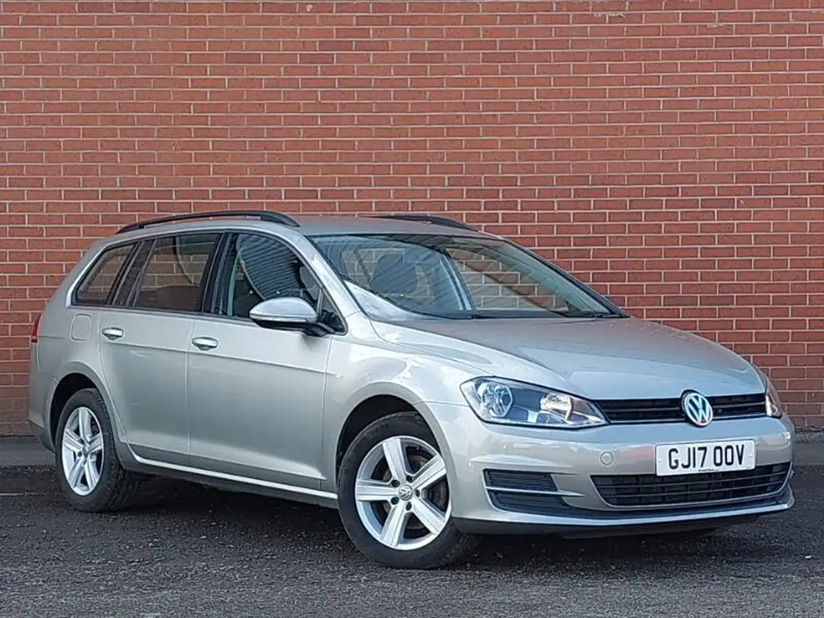 2017-volkswagen-golf-14-tsi-bmtss-estate-5d-dsg-big-0