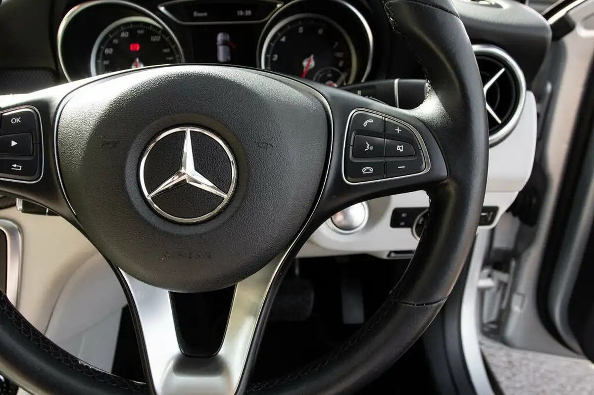 2018-mercedes-benz-gla-class-16-gla-200-se-156ps-executive-7g-dct-big-19