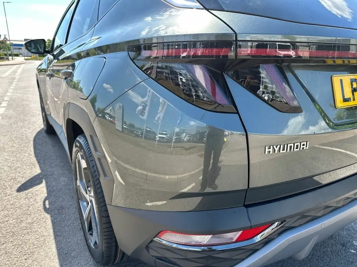 2023-hyundai-tucson-16-t-gdi-ultimate-230ps-hybrid-auto-big-32