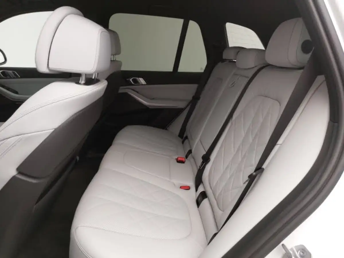 2022-bmw-x5-30-xdrive-40i-m-sport-mht-big-11