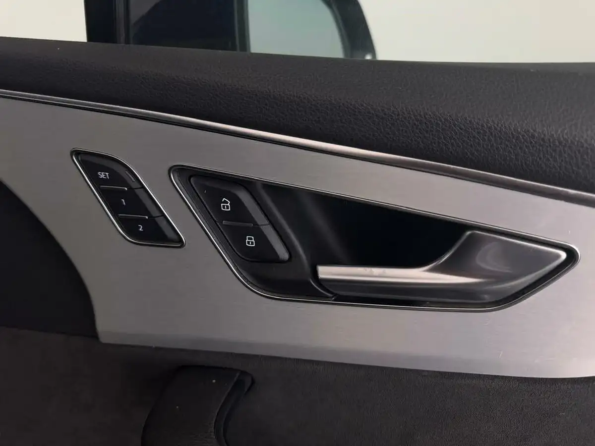 2021-audi-q7-30-55-tfsi-e-s-line-big-22