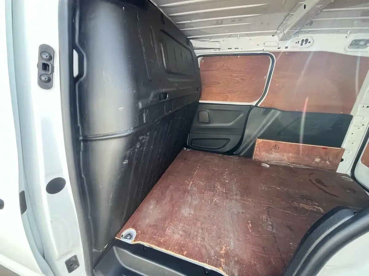 2022-toyota-proace-city-15d-active-big-33
