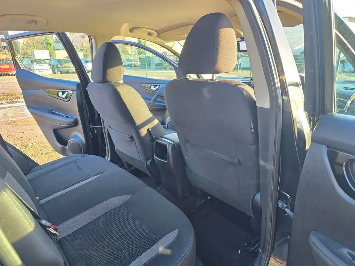 2018-nissan-qashqai-15dci-acenta-premium-heat-pack-big-27