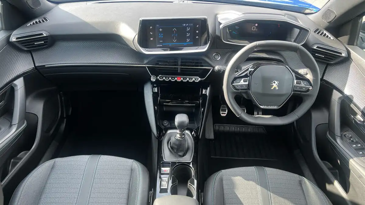 2023-peugeot-2008-suv-12-puretech-allure-premium-100bhp-big-3