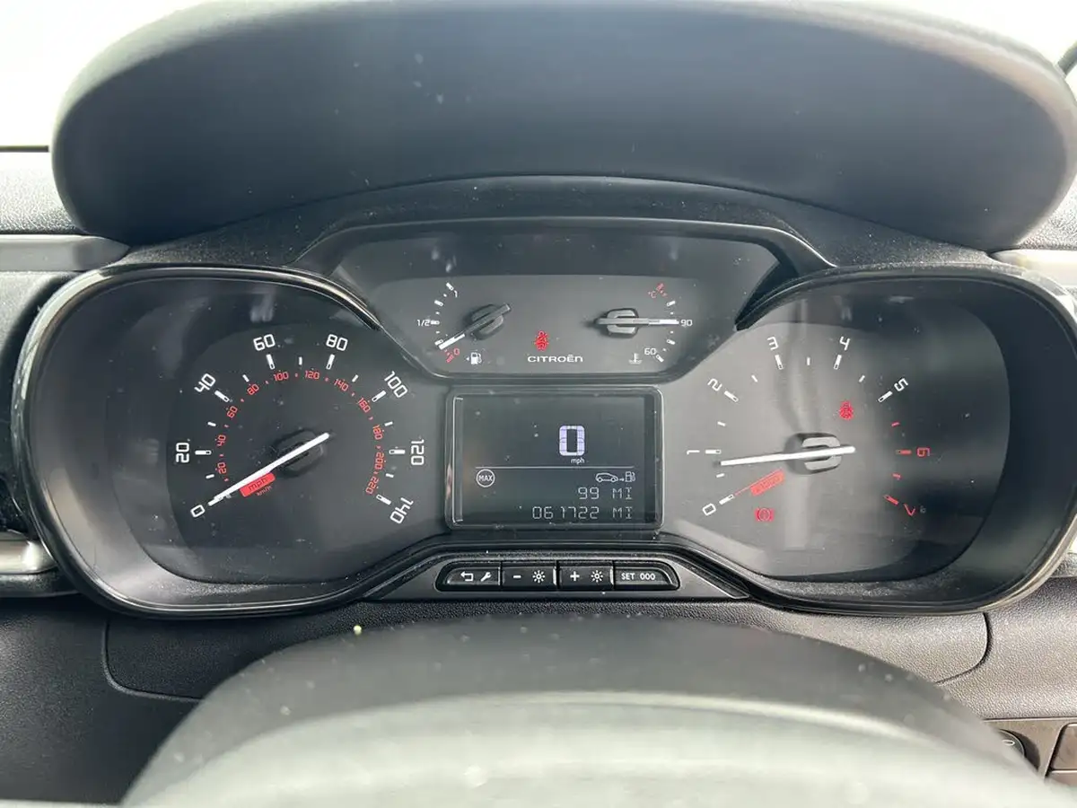 2019-citroen-c3-12-puretech-feel-82ps-ss-big-21