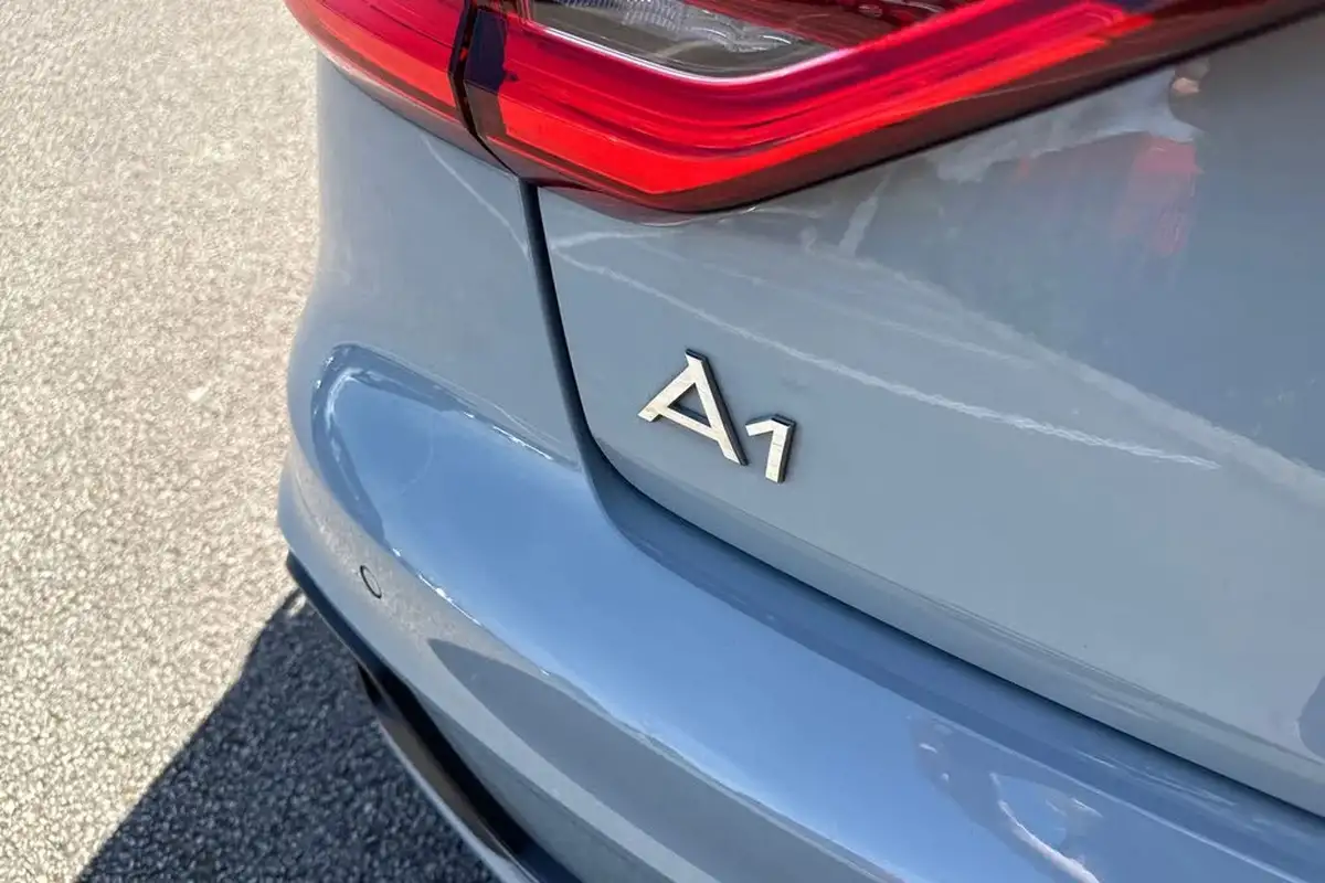2023-audi-a1-10-30-tfsi-s-line-big-32