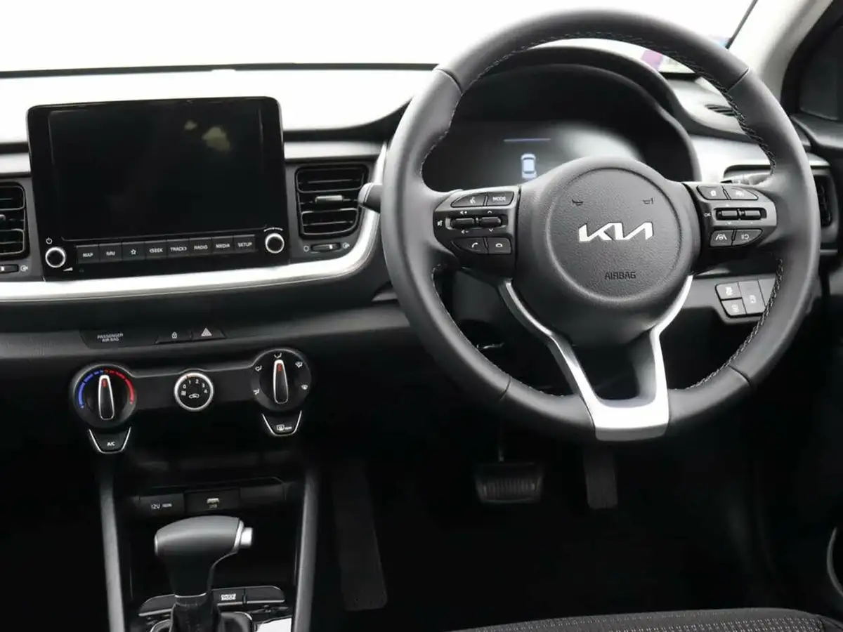 2025-kia-stonic-10-t-gdi-2-dct-big-13