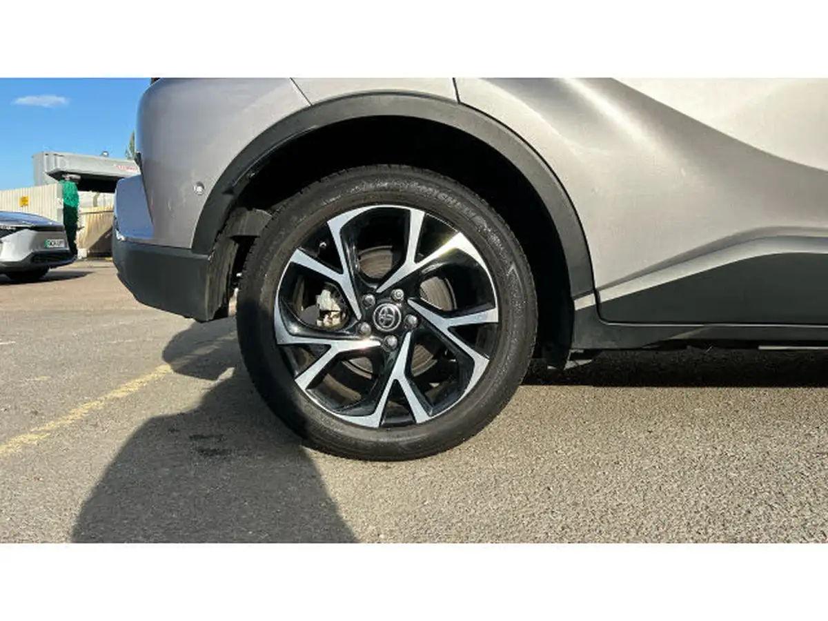 2021-toyota-c-hr-18-vvt-i-design-big-17