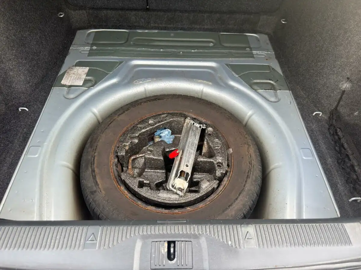 2011-skoda-octavia-16-se-hatchback-big-51