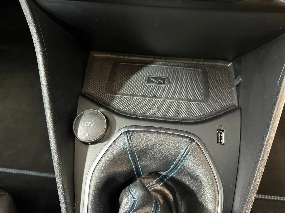 2022-ford-fiesta-10t-active-vignale-125ps-hybrid-mhev-big-23