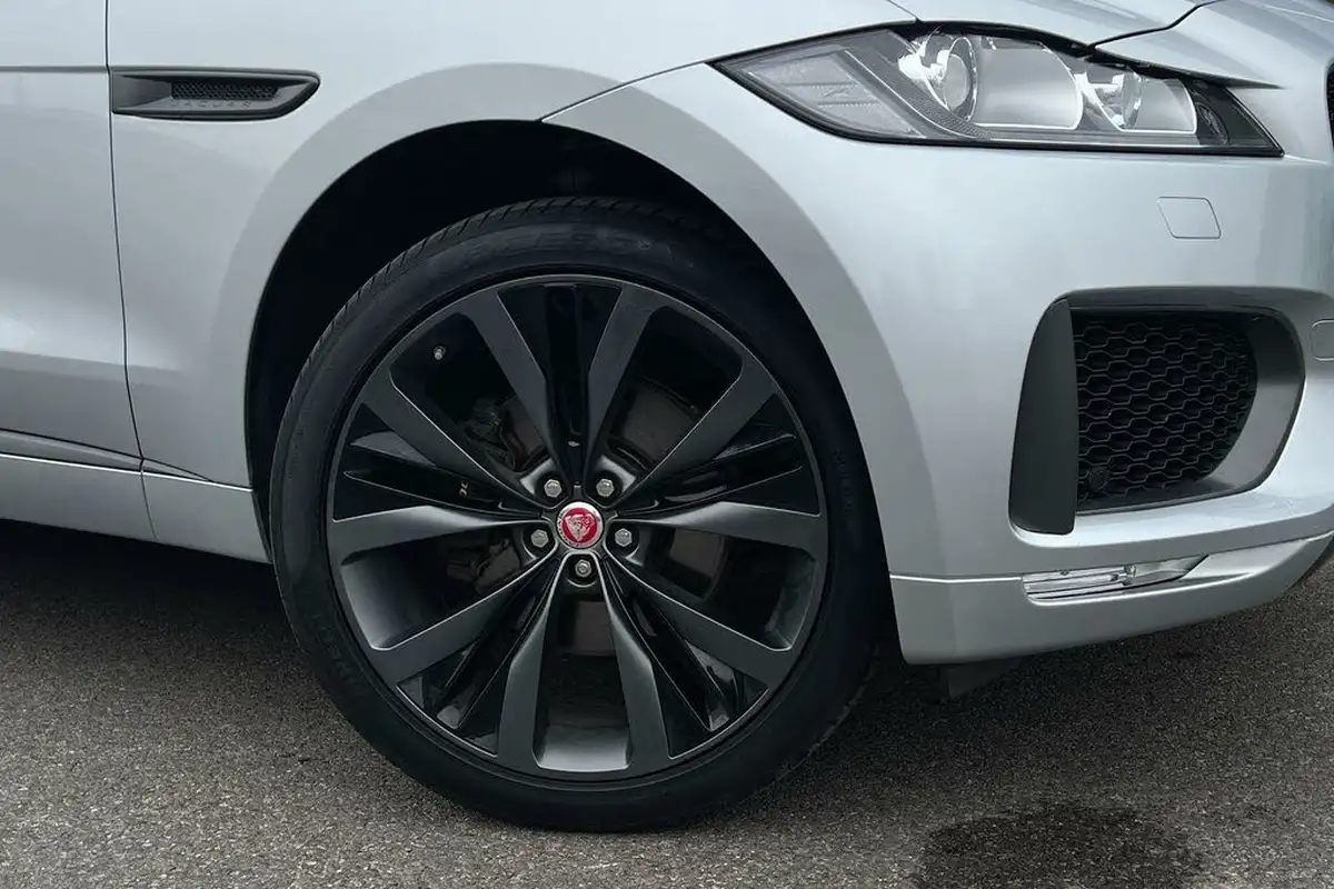 2020-jaguar-f-pace-20i-300-sport-big-6