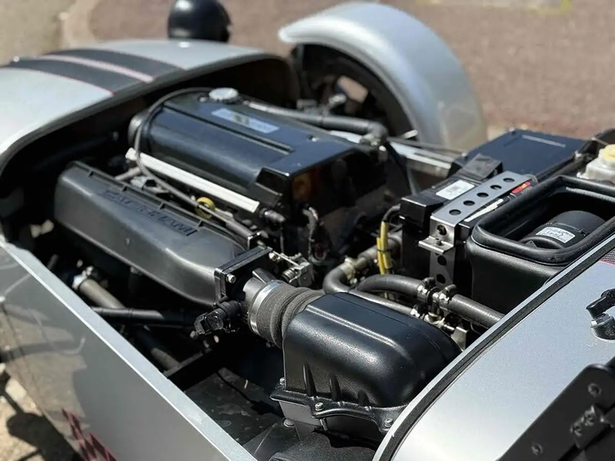 2018-caterham-seven-big-9