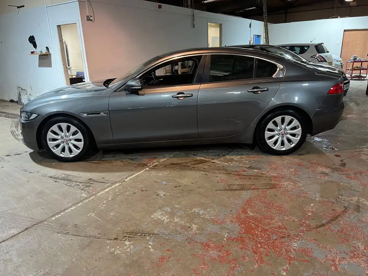 2015-jaguar-xe-20td-se-163ps-big-1