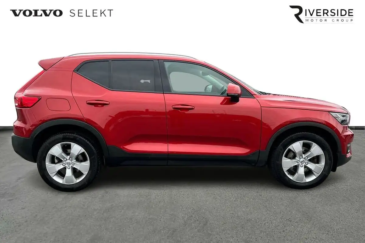 2020-volvo-xc40-20-t4-momentum-pro-awd-big-3