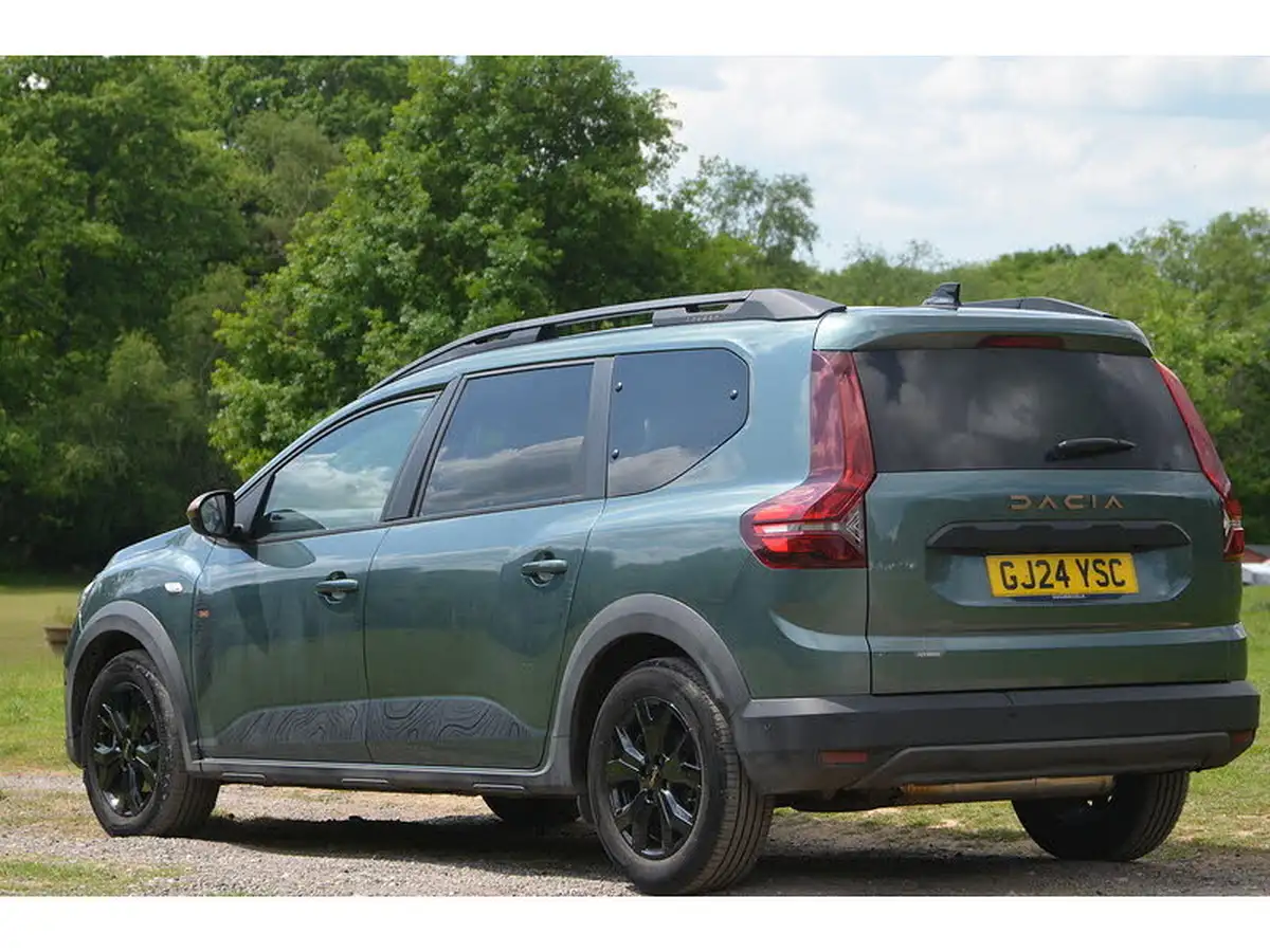 2024-dacia-jogger-16-tce-extreme-big-9
