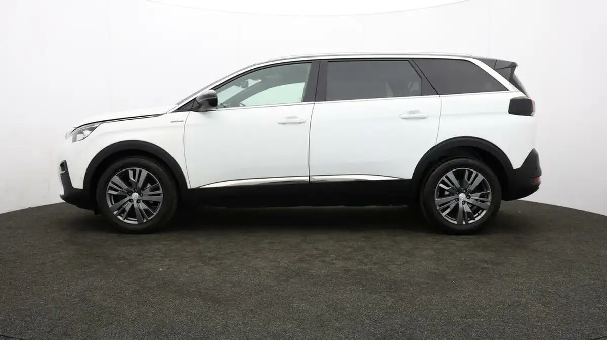 2020-peugeot-5008-suv-12-puretech-gt-line-big-3