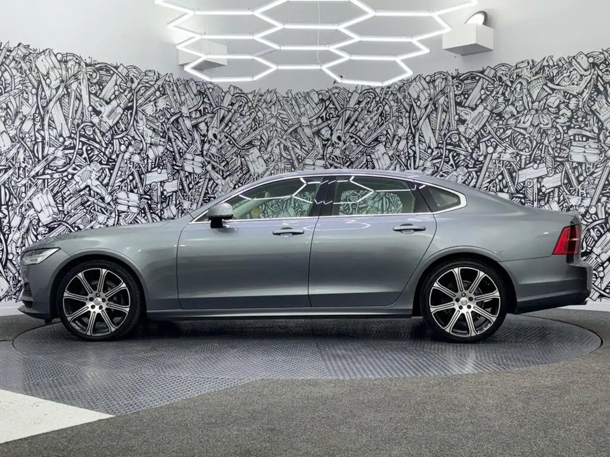 2018-volvo-s90-20td-d4-momentum-big-13