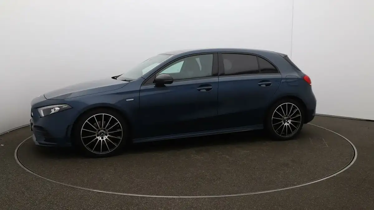 2020-mercedes-benz-a-class-20d-a200d-exclusive-edition-big-68